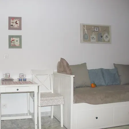 Apartment Studio By The Sea *