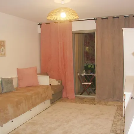 Apartment Studio By The Sea *